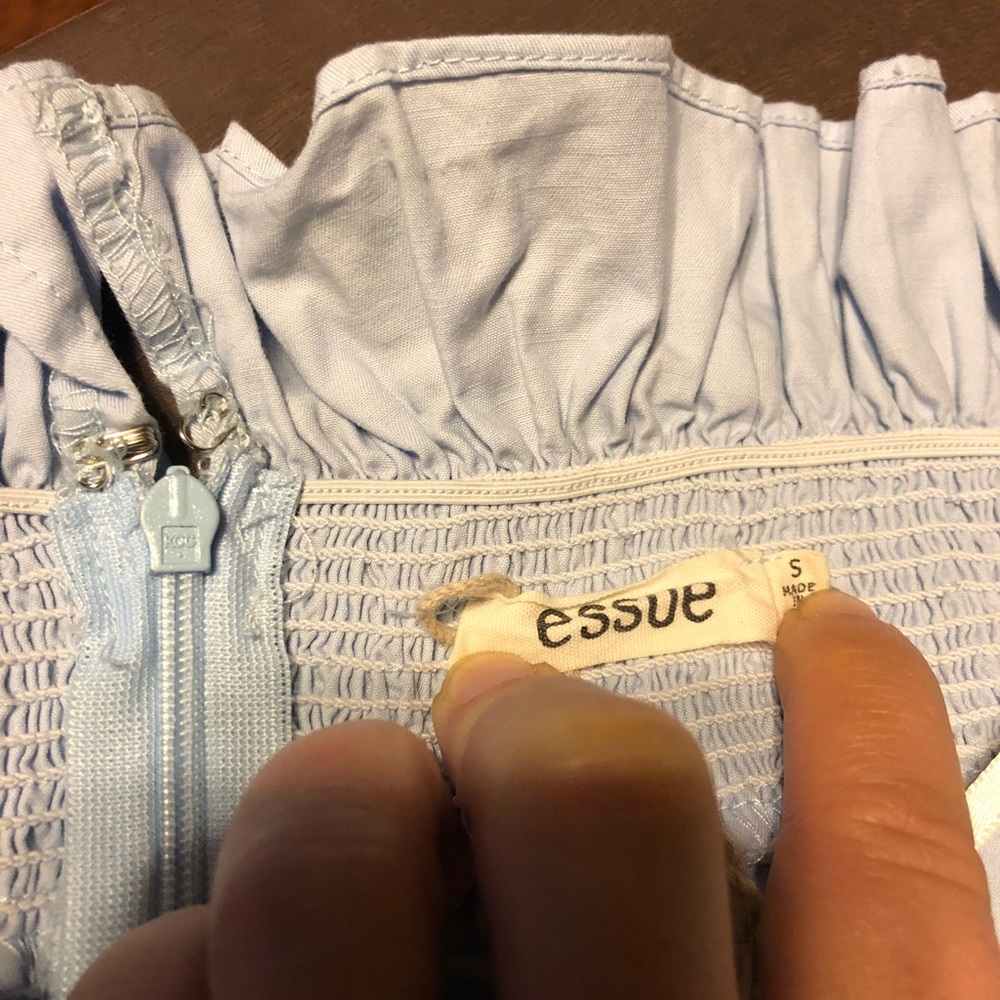 Essue Off Shoulder Top - Picture 4 of 4